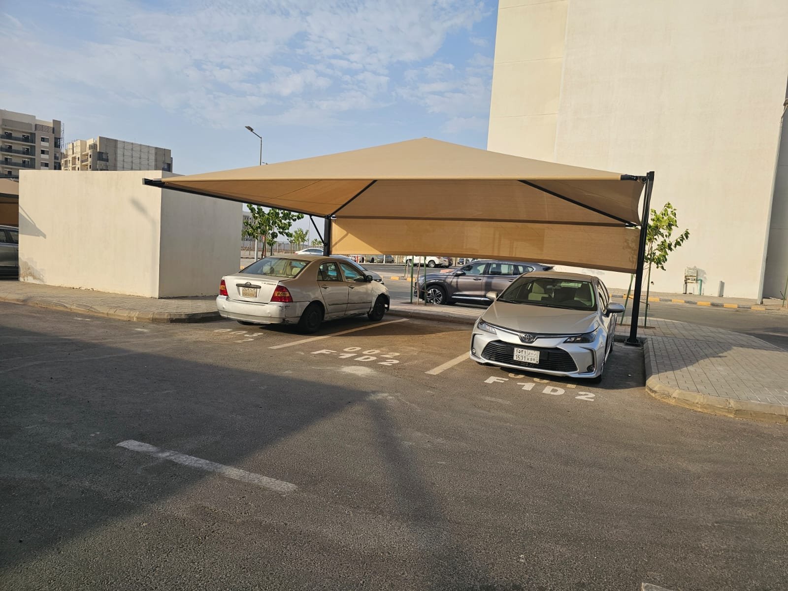 مظلات سيارات ومواقف في مكة